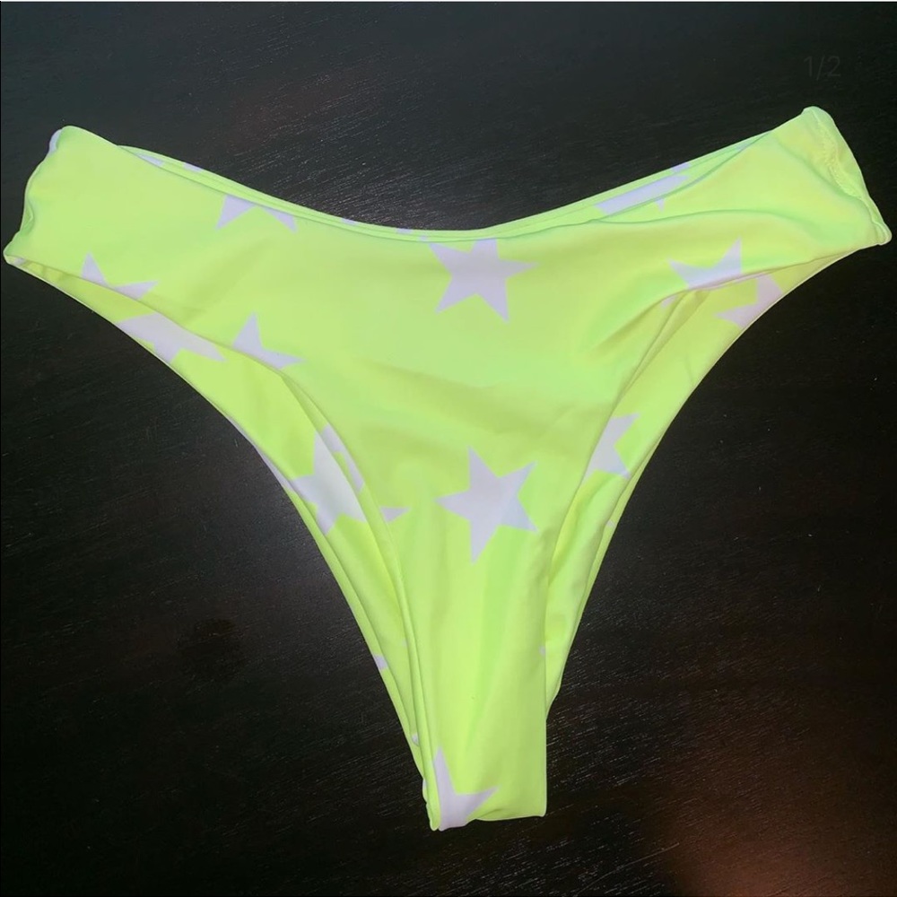 Swimsuit bottoms